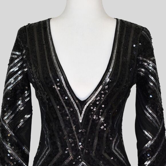 EXPRESS Women's Black & Silver Sequin Stretchy Mini Dress Deep V-Neck Size XS - Picture 5 of 10